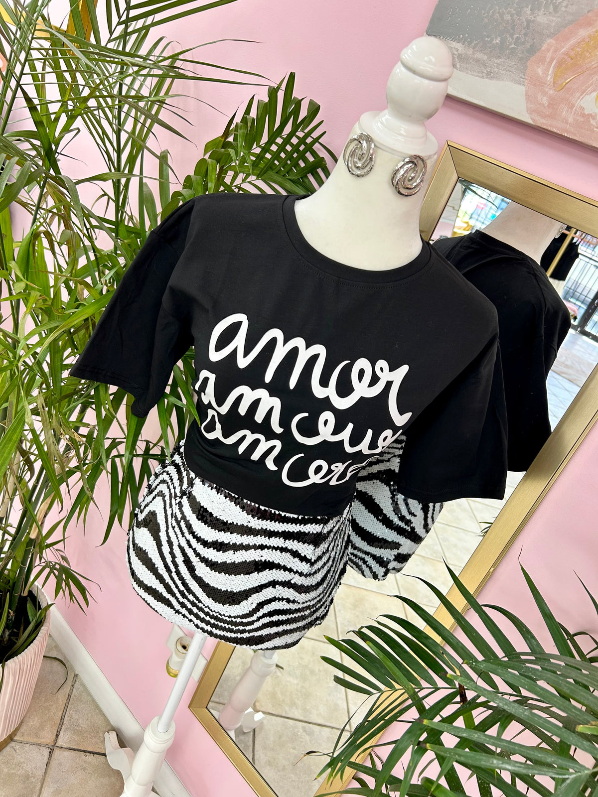 Black Amore Graphic Tee