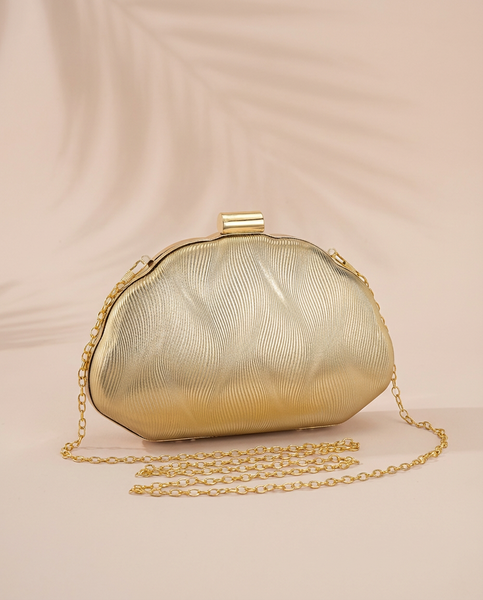 Seychelles Shell Clutch