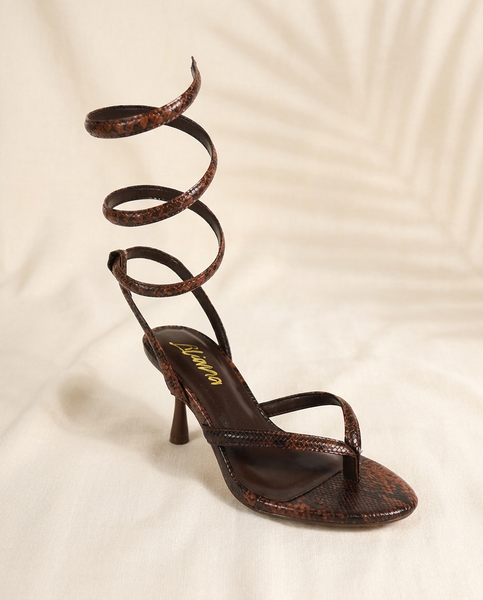 Medusa Coil Thong Sandals